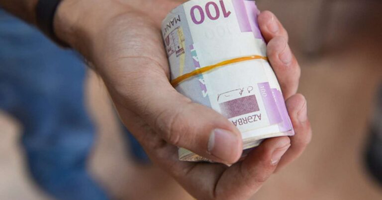 Müəllimlərə Novruz bayramında veriləcək mükafatın MƏBLƏĞİ