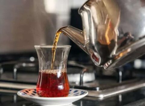 Gün ərzində neçə fincan çay içmək olar?