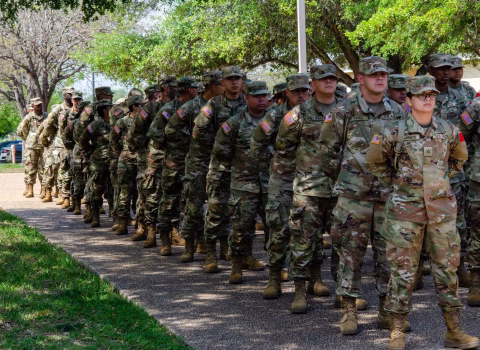 ABŞ bu əraziyə ordu göndərir – Trampdan son dəqiqə QƏRARI