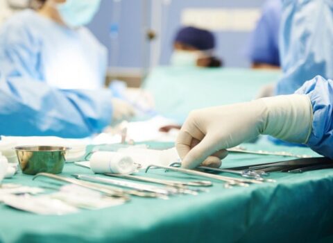 Estetik əməliyyat etdirənlər OXUSUN: Bu halda həkimi məhkəməyə verə bilərsiniz…