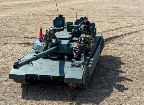 Kim Çen In elə bir tank göstərdi ki… – Dünya ŞOKDA