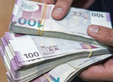28 min manat oğurlayan şəxs saxlanıldı