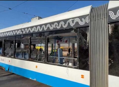 İki tramvay toqquşub, 25 nəfər xəsarət alıb