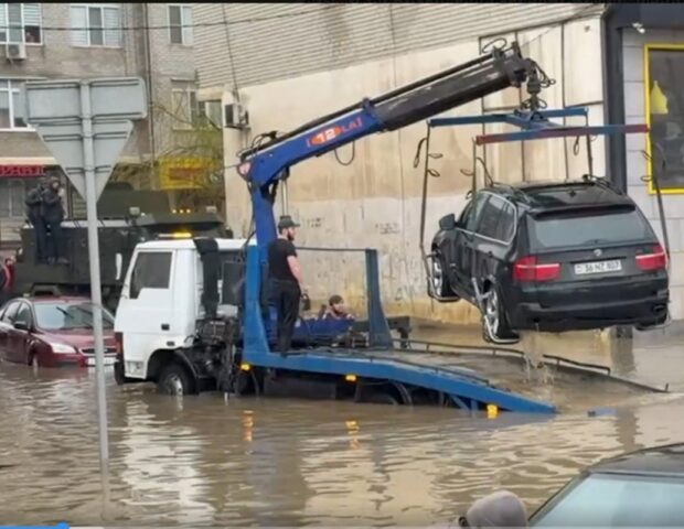 Bu ölkədə fövqəladə vəziyyət elan olundu