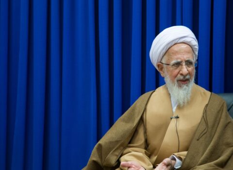 “Trampın qanı tökülməlidir” deyən Ayətullah Amoli öldürüldü?