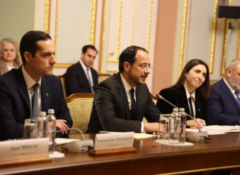 Kipr prezidenti Makron və Merzdən yardım istədi – İran İZİ