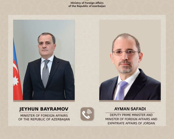 Ceyhun Bayramov Yaxın Şərqdəki vəziyyətlə bağlı telefonla danışdı