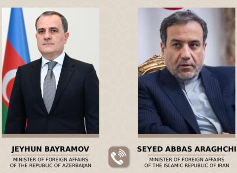 Bayramov Əraqçi ilə danışdı