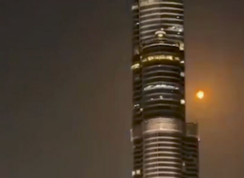 “Burc Xəlifə” yaxınlığında PUA belə vuruldu – VİDEO