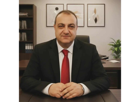 Sosial media şairi və şeiri hansı səviyyəyə çatdırdı? – Türk şairlə EKSKLÜZİV MÜSAHİBƏ