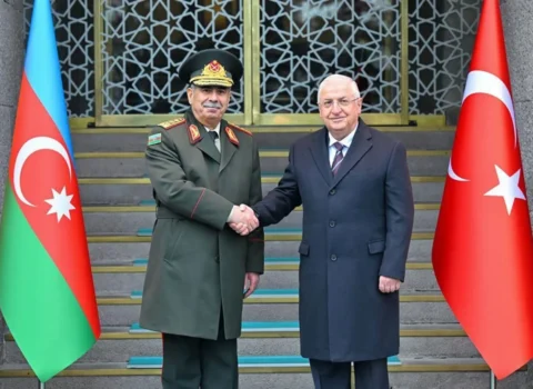 Azərbaycan və Türkiyə müdafiə nazirləri arasında telefon danışığı olub