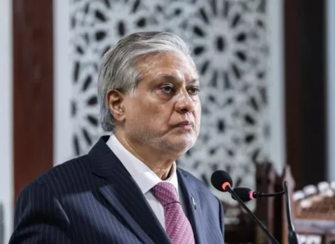 İshaq Dar: ABŞ və İran Pakistan vasitəsilə dolayı yolla danışıqlar aparır