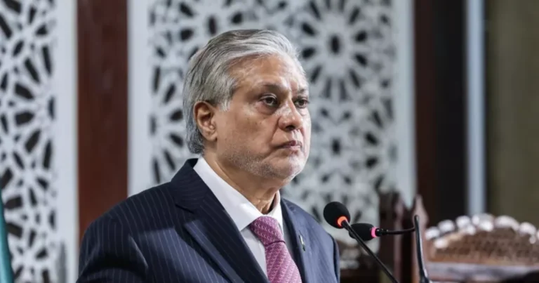 İshaq Dar: ABŞ və İran Pakistan vasitəsilə dolayı yolla danışıqlar aparır İshaq Dar: ABŞ və İran Pakistan vasitəsilə dolayı yolla danışıqlar aparır