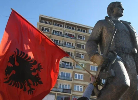 Albaniyada hökumət binasına hücum edildi – Video