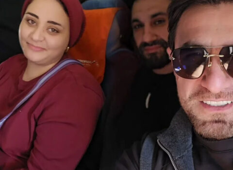Bakıya uçan təyyarə quşlarla toqquşdu – Məşhurlar da həmin reysdə idi – Video