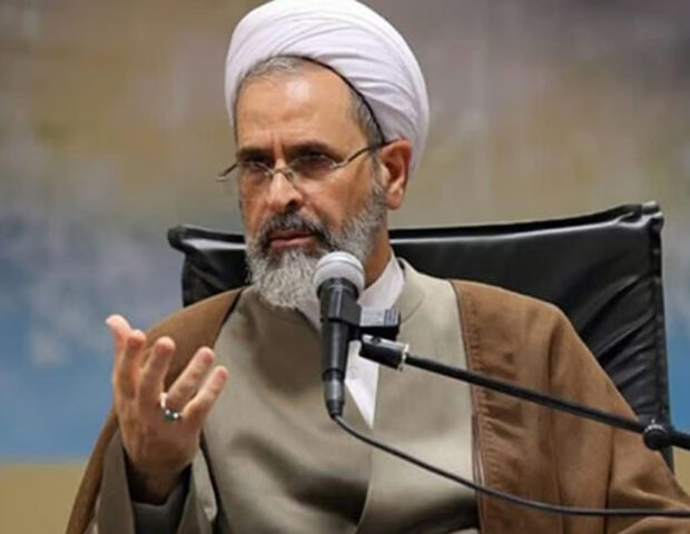 Xameneini müvəqqəti əvəzləməyə niyə o seçildi?