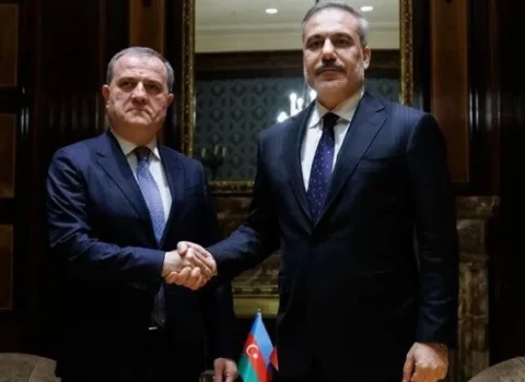 Hakan Fidan Ceyhun Bayramova zəng etdi