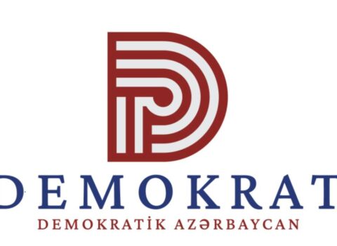 Demokrat.az 8 yaşını qeyd edir
