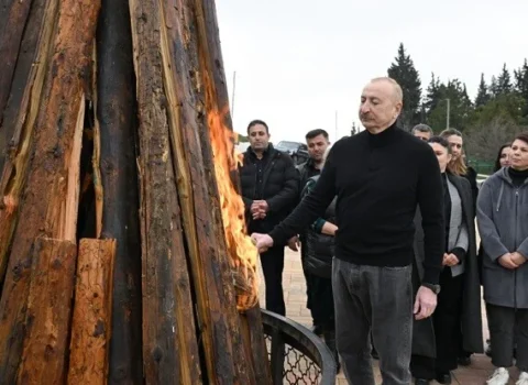 Prezident Xocavənddə tonqal yandırdı – Video