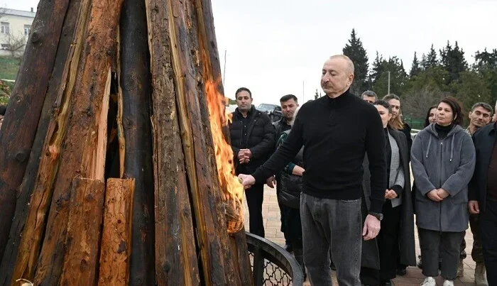 Prezident Xocavənddə tonqal yandırdı – Video