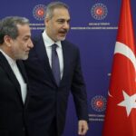 Türkiyəyə raket atıldı, Fidan Arakçıya zəng etdi