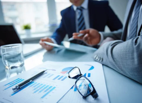 Dövlət qulluğunda mükafat sistemi ləğv olunur