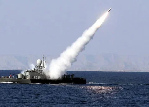 ABŞ və İsrail Bəndər Lingə limanına zərbələr endirdi