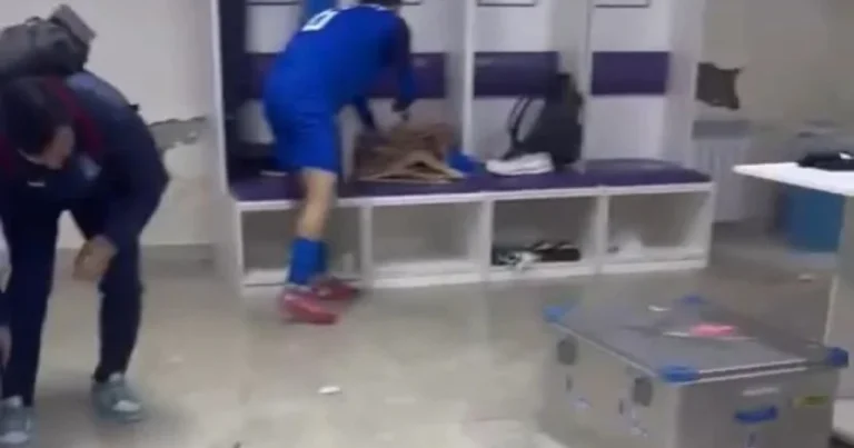 Millimizin qalib gəldiyi stadionu su basdı – VİDEO Millimizin qalib gəldiyi stadionu su basdı – VİDEO