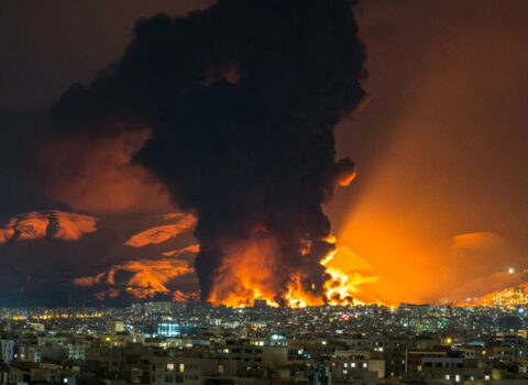İrana zərbələrdə 21 min sakin yaralanıb