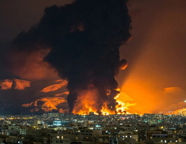 İrana zərbələrdə 21 min sakin yaralanıb