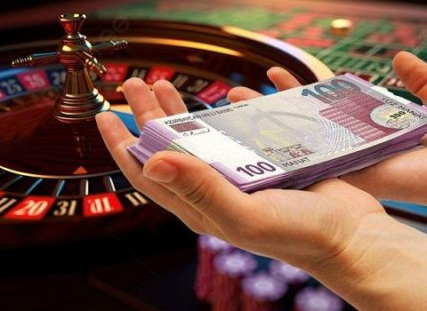 Kazino oyunlarına qarşı əməliyyat: 4 nəfər tutuldu – Video