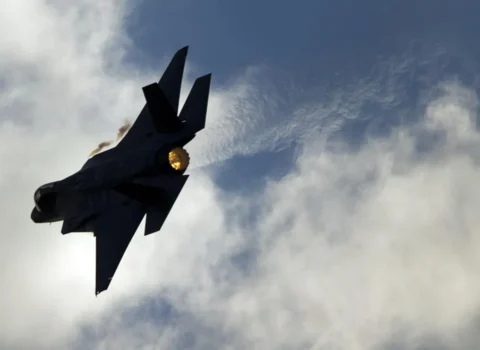 İsrail ordusu Xameneinin təyyarəsini vurdu – VİDEO