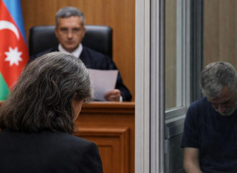 Ana oğlunu öldürən ərini bağışladı – “İkisi də içən idi…”