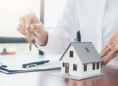 Bu şəxslərə EV verilə bilər– Qanun nə deyir?