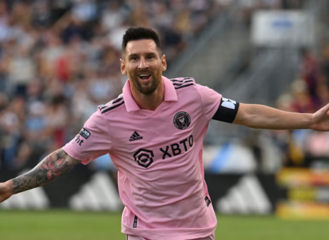 Messi Peleni keçdi