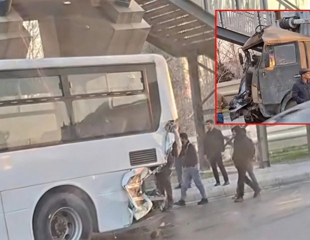“KamAZ” 114 nömrəli avtobusa çırpıldı – Ağır qəza
