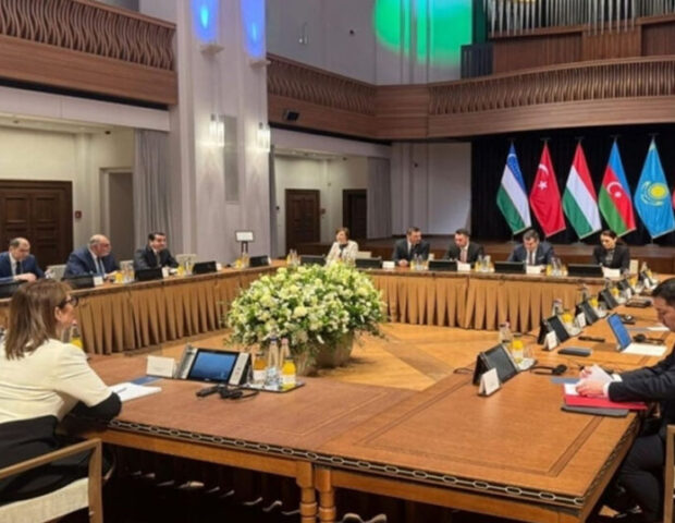 Hikmət Hacıyev MÜHÜM TOPLANTIDA iştirak etdi – FOTO