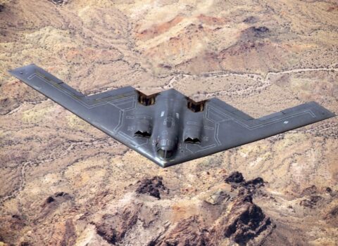 B-2 bombardmançıları İranın yeraltı anbarlarını vurdu