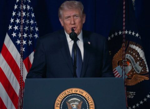 Tramp İranla bağlı Ağ Evdə bəyanatla çıxış edəcək