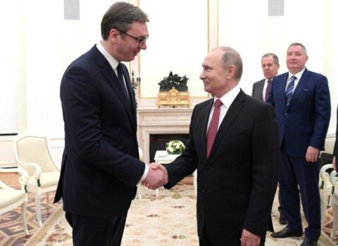Putin Vuçiçlə danışdı