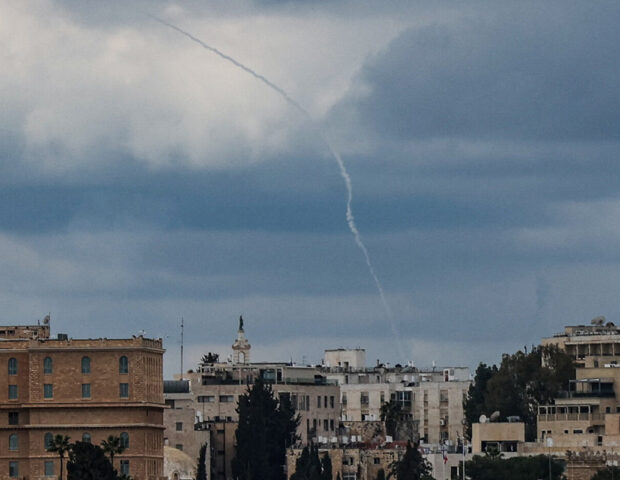 İran cavab zərbələrində yeni nəsil raketlərdən istifadə edib