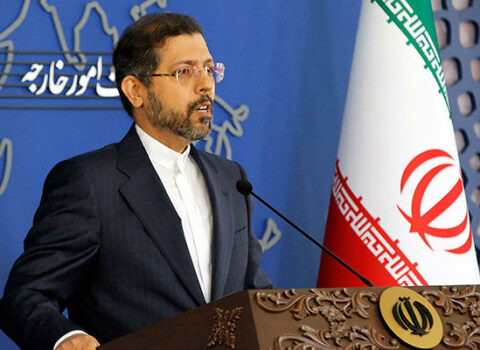 İran həmin ölkələrdən ABŞ bazalarını bağlamağı tələb edir