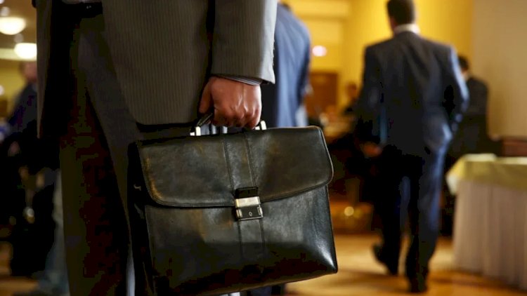 Külli miqdarda mənimsəmədə ittiham olunan vəzifəli şəxsə hökm oxundu