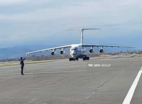 İrana yardım aparan təyyarə Lənkəran aeroportunda – FOTOLAR
