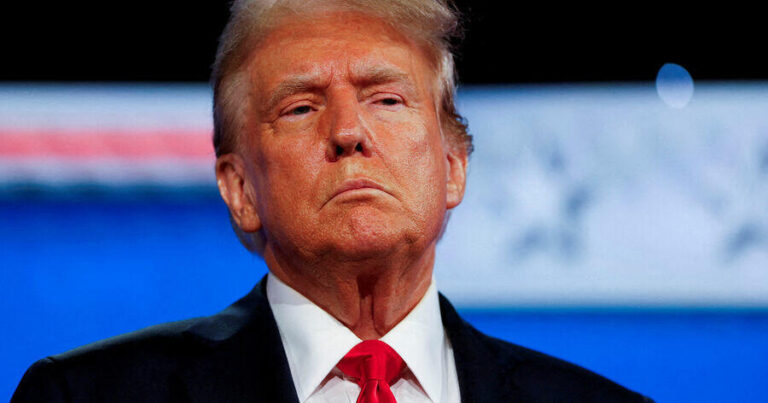 ABŞ-də milyonlarla insan Trampa qarşı etiraza çıxdı