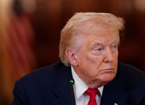 Tramp yenə də Obamanı hədəfə aldı – FOTO