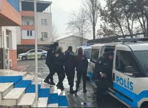 Bələdiyyə sədri ailəsi ilə birgə saxlanıldı