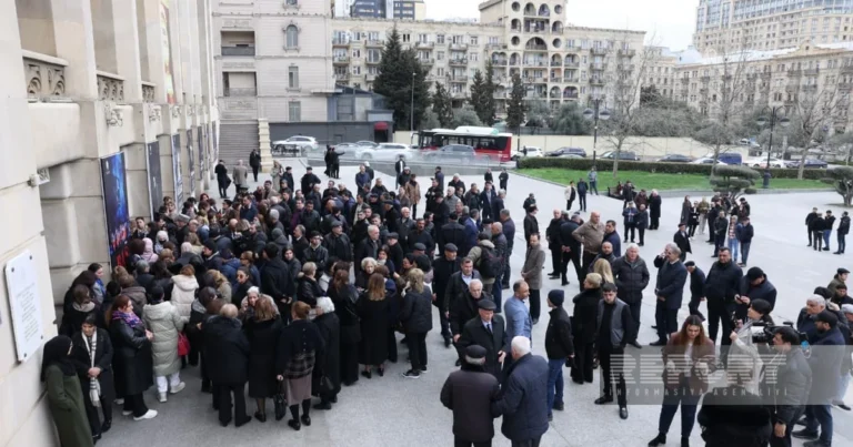 Rasim Balayevlə vida mərasimi keçirilir