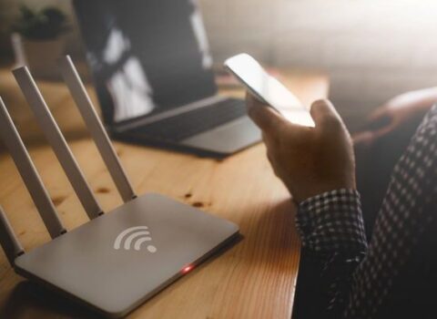 Pulsuz “Wi-Fi” təhlükəsi – VİDEO