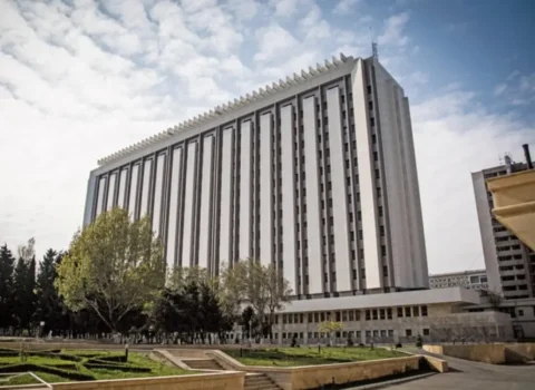 Memarlıq və İnşaat Universitetində yanğın – Tələbələr TƏXLİYƏ EDİLİR